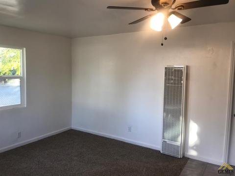 112 Stone Ave, Shafter, CA 93263 photo 2