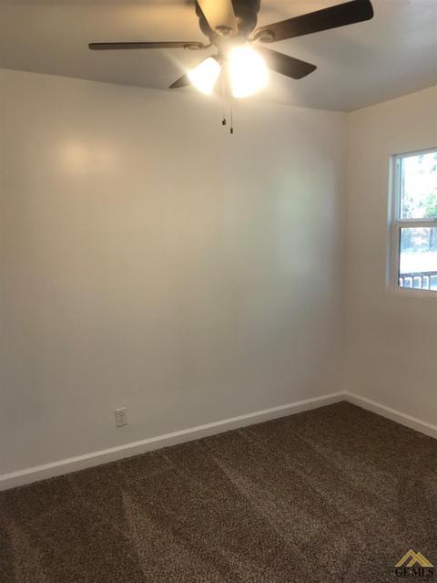 112 Stone Ave, Shafter, CA 93263 photo 6