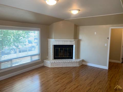521 Harrison St, Taft, CA 93268 photo 2