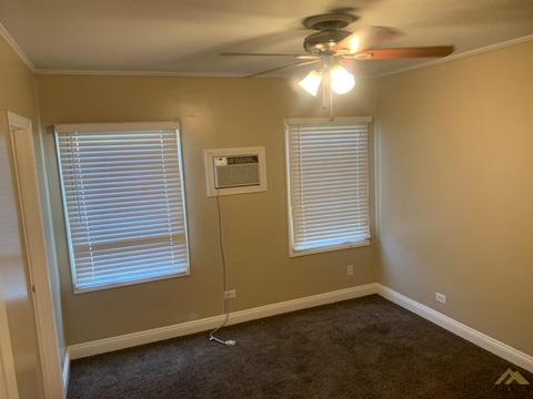 521 Harrison St, Taft, CA 93268 photo 9