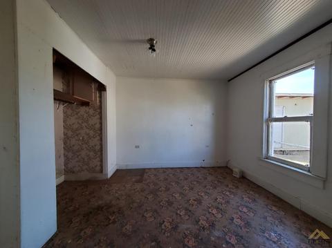 315 Olive Ave, Taft, CA 93268 photo 11
