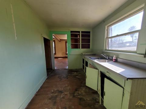 315 Olive Ave, Taft, CA 93268 photo 7
