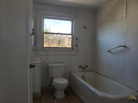 315 Olive Ave, Taft, CA 93268 photo 10
