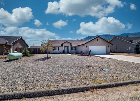 18260 Santa Anita St, Tehachapi, CA 93561 photo 1