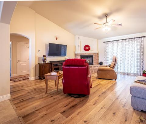 18260 Santa Anita St, Tehachapi, CA 93561 photo 13