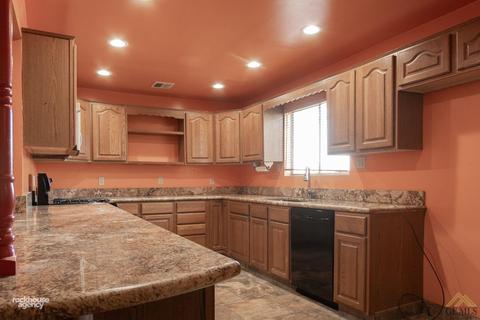 305 Van Buren St, Taft, CA 93268 photo 7