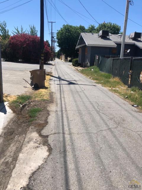 2114 17th St, Bakersfield, CA 93301 photo 23