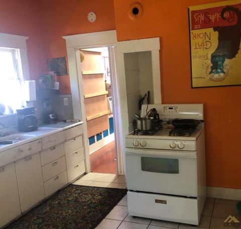 2114 17th St, Bakersfield, CA 93301 photo 10