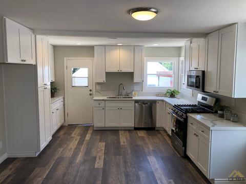 208 Madison St, Taft, CA 93268 photo 4