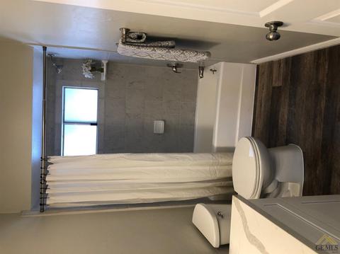 208 Madison St, Taft, CA 93268 photo 9