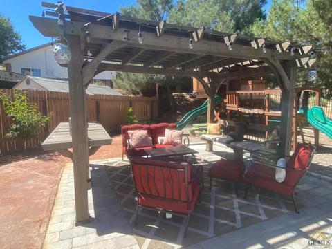 512 Hilltop Ct, Taft, CA 93268 photo 29