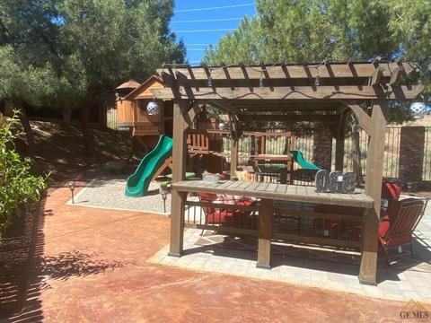 512 Hilltop Ct, Taft, CA 93268 photo 34