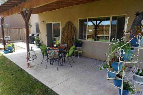 9308 Red Pine Dr, Shafter, CA 93263 photo 18