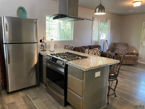 311 S 4th St, Taft, CA 93268 photo 8