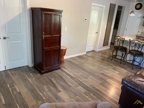 311 S 4th St, Taft, CA 93268 photo 5