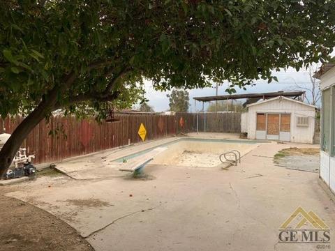 27559 Maple St, Taft, CA 93268 photo 4