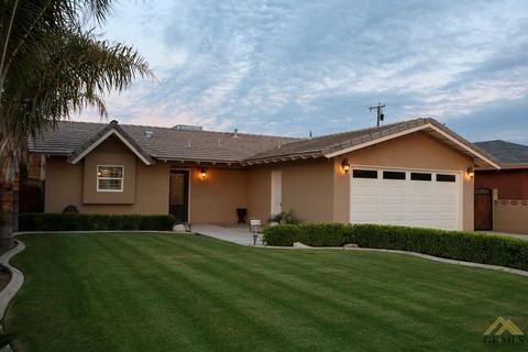 9121 Lilly St, Lamont, CA 93241 photo 1