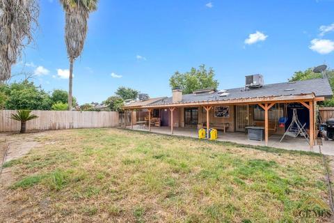 8412 E Stuart Ct, Bakersfield, CA 93311 photo 15