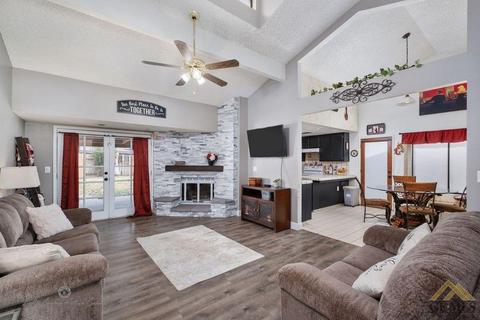 8412 E Stuart Ct, Bakersfield, CA 93311 photo 4