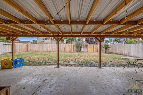 8412 E Stuart Ct, Bakersfield, CA 93311 photo 16