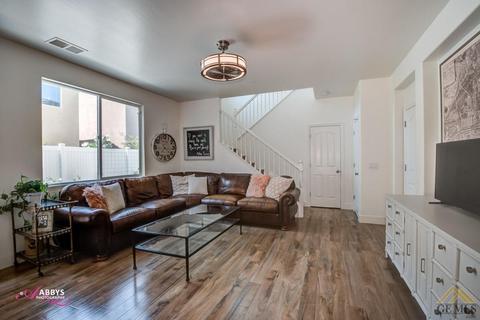 8317 Prentice Hall Dr, Bakersfield, CA 93311 photo 7