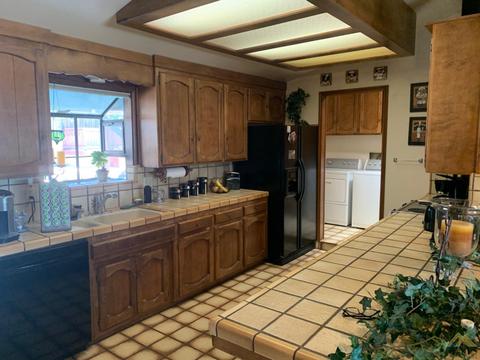 401 E St, Taft, CA 93268 photo 19