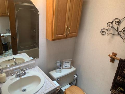 401 E St, Taft, CA 93268 photo 12
