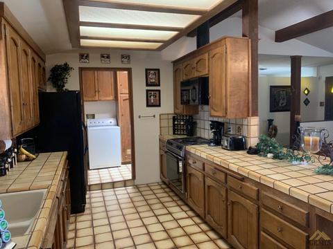 401 E St, Taft, CA 93268 photo 18