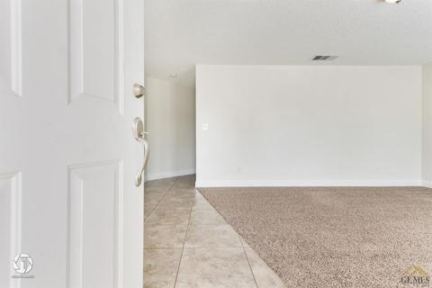 237 Potter St, Shafter, CA 93263 photo 5