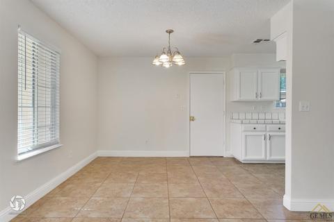 237 Potter St, Shafter, CA 93263 photo 10