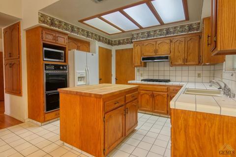 28120 Black Gold Way, Tehachapi, CA 93561 photo 11