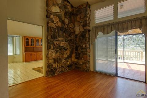 28120 Black Gold Way, Tehachapi, CA 93561 photo 8