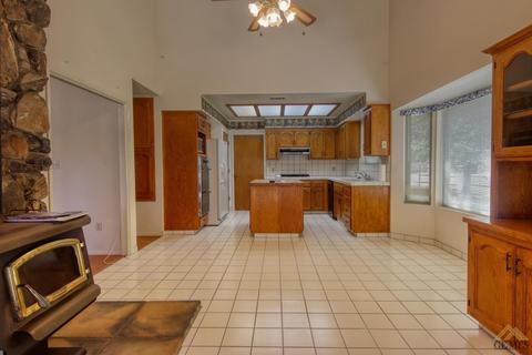 28120 Black Gold Way, Tehachapi, CA 93561 photo 14