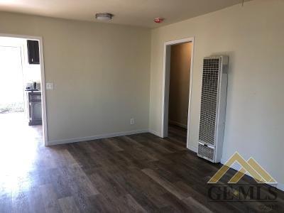 348 Combs Ave, Arvin, CA 93203 photo 4