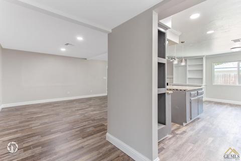 3309 Pendleton Ct, Bakersfield, CA 93309 photo 6
