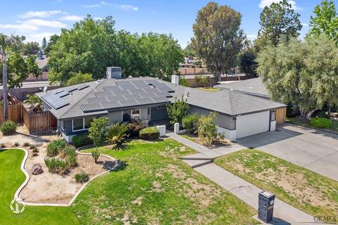 3309 Pendleton Ct, Bakersfield, CA 93309 photo 2