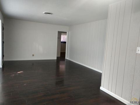 300 Wetherley Dr, Bakersfield, CA 93309 photo 9
