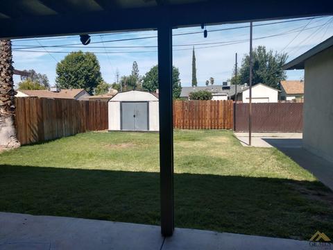300 Wetherley Dr, Bakersfield, CA 93309 photo 20