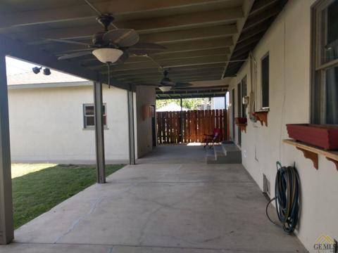 300 Wetherley Dr, Bakersfield, CA 93309 photo 16