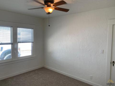 621 B St, Taft, CA 93268 photo 8
