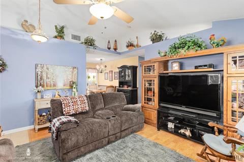 6201 Derby Dr, Bakersfield, CA 93306 photo 5