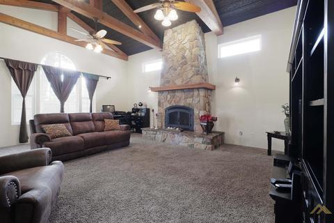220 Maple St, Shafter, CA 93263 photo 6