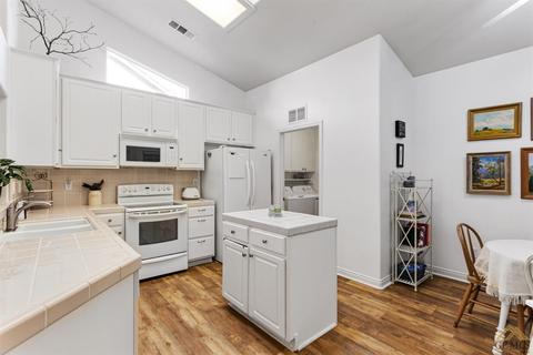 9918 Brandy Rose St, Bakersfield, CA 93311 photo 16