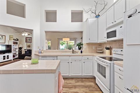 9918 Brandy Rose St, Bakersfield, CA 93311 photo 19