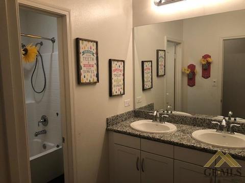 5501 Mensen Dr, Bakersfield, CA 93313 photo 12
