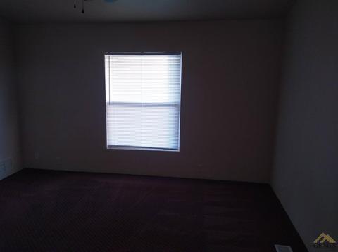 26072 Orange St, Taft, CA 93268 photo 17
