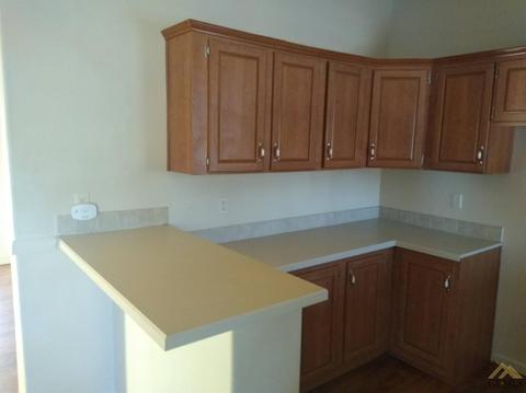 26072 Orange St, Taft, CA 93268 photo 9