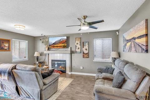 11809 Cactus Dr, Bakersfield, CA 93312 photo 3