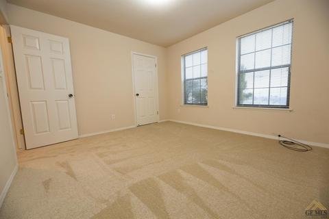 24931 Paramount Dr, Tehachapi, CA 93561 photo 7