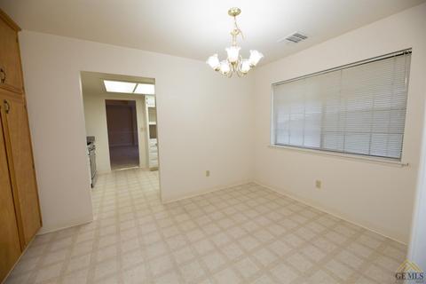 24931 Paramount Dr, Tehachapi, CA 93561 photo 12